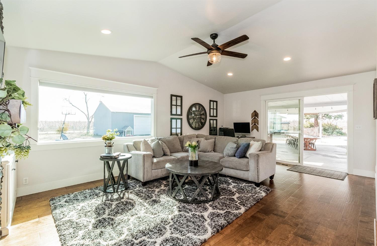 42469 Road 52 Reedley, CA 93654 - Photo 11 of 60 Gallery Image 11
