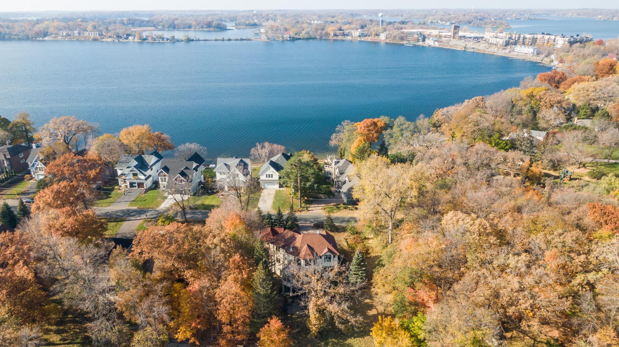 2618 Casco Point Road Orono, MN 55391 - Photo 2 of 15