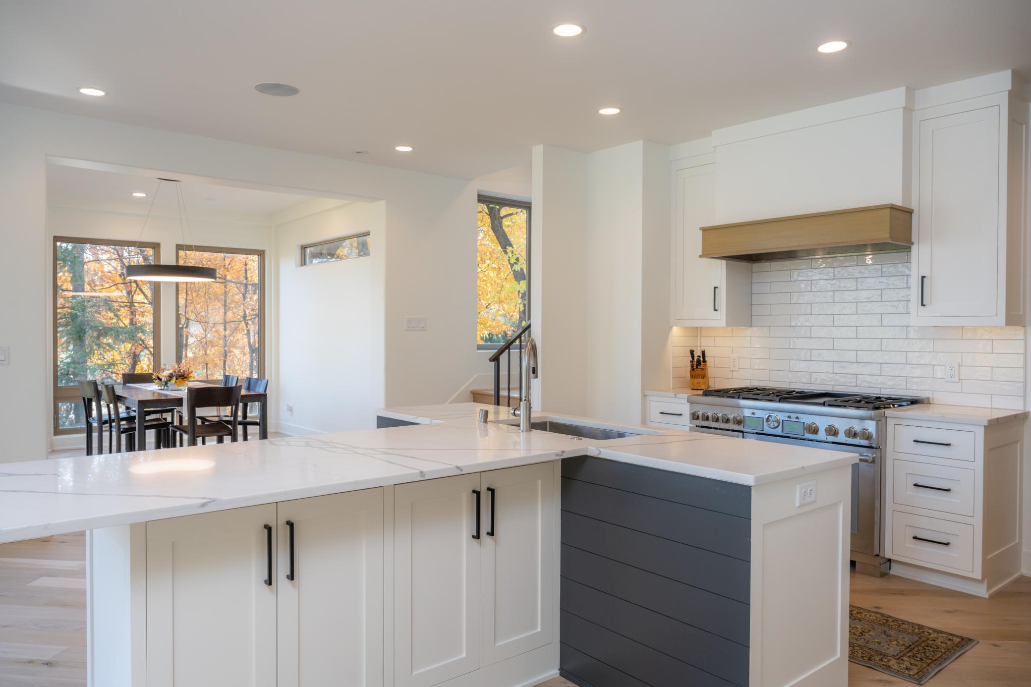 2618 Casco Point Road Orono, MN 55391 - Photo 3 of 15