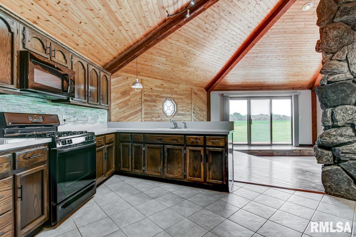 4726 Mechanicsburg Road Springfield, IL 62712 - Photo 6 of 43 Gallery Image 6