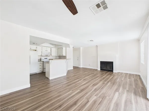 $1,350 | 8600 West Charleston Boulevard, Unit 2093, Las Vegas, NV 89117