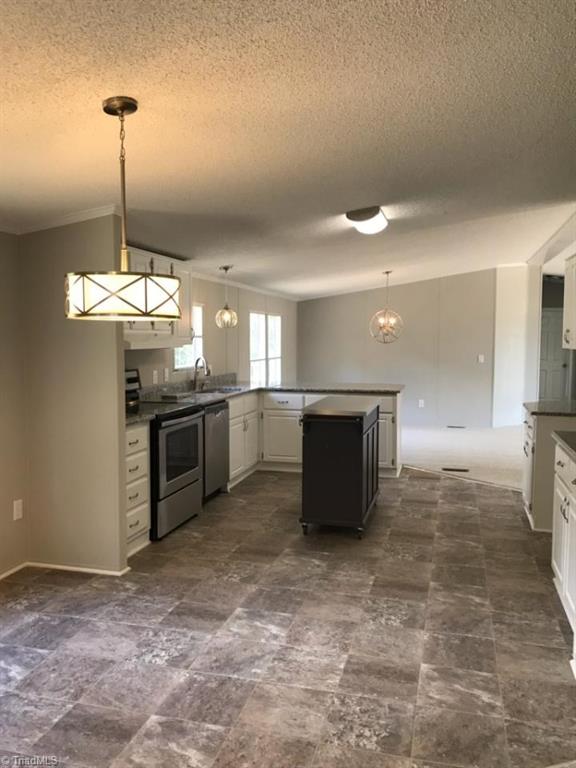 7522 Walnut Cove Road Walnut Cove, NC 27052 - Photo 4 of 17 Gallery Image 4