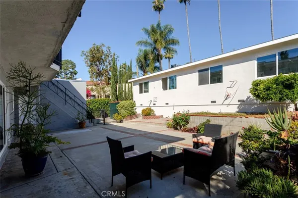 $4,150 | 408 Spencer Street, Unit A, Glendale, CA 91202