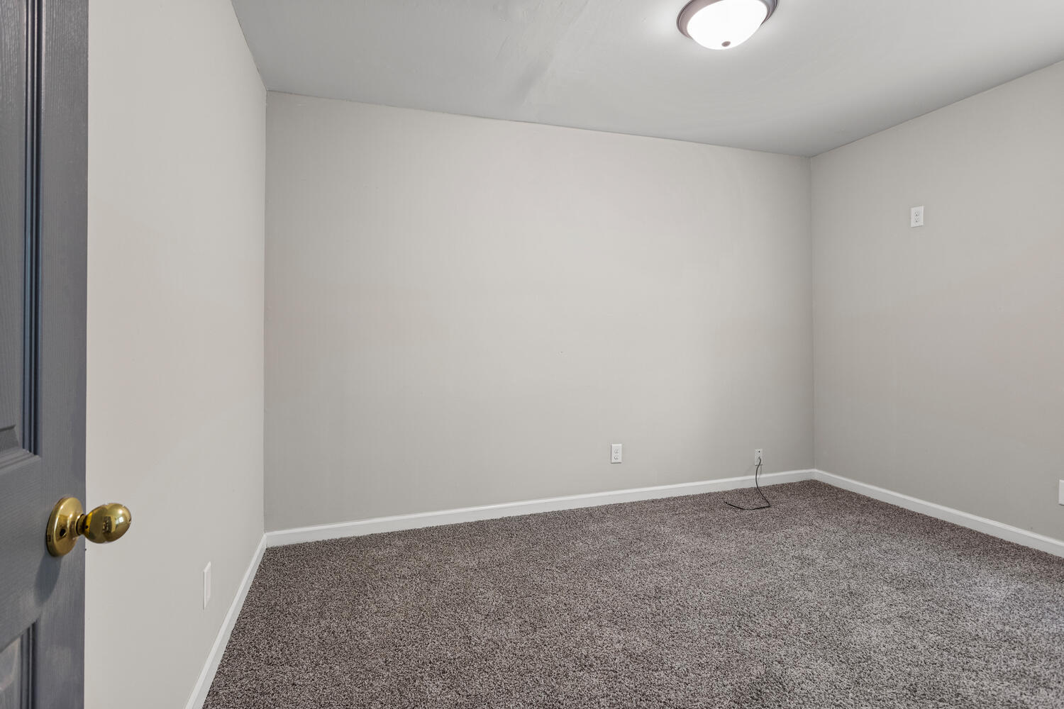 3214 York Drive Champaign, IL 61821 - Photo 15 of 27 a view of small space