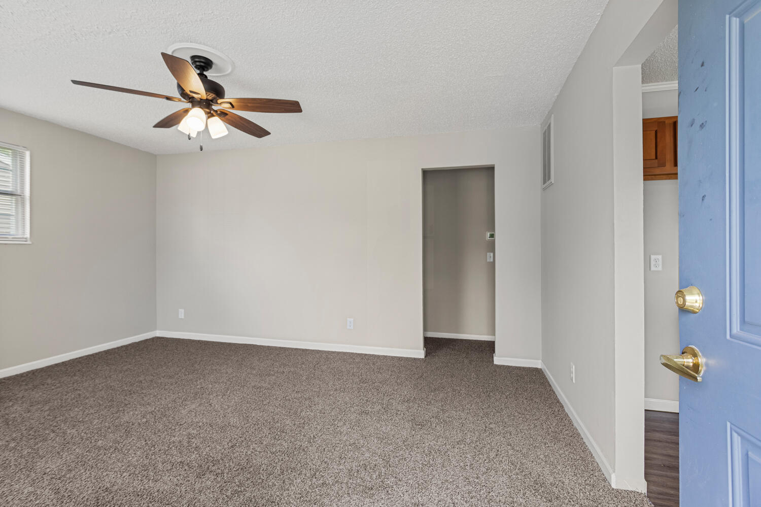 3214 York Drive Champaign, IL 61821 - Photo 5 of 27 a view of empty room with ceiling fan