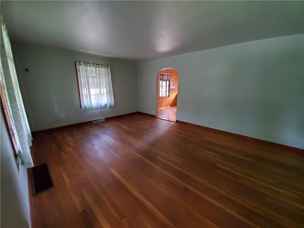 3637 Evergreen Road Pulaski, PA 16143 - Photo 3 of 25