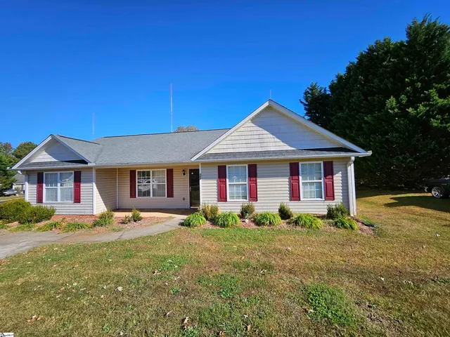 $1,780 | 132 Falcon Ridge Drive, Boiling Springs, SC 29316