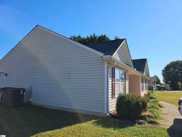 $1,780 | 132 Falcon Ridge Drive, Boiling Springs, SC 29316