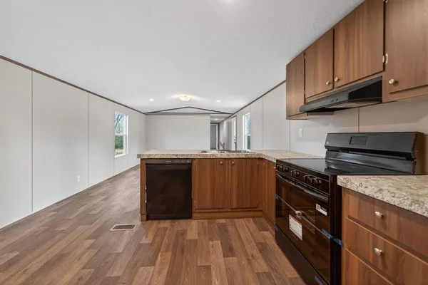 $1,800 | 10895 Catfish Drive, Quinlan, TX 75474