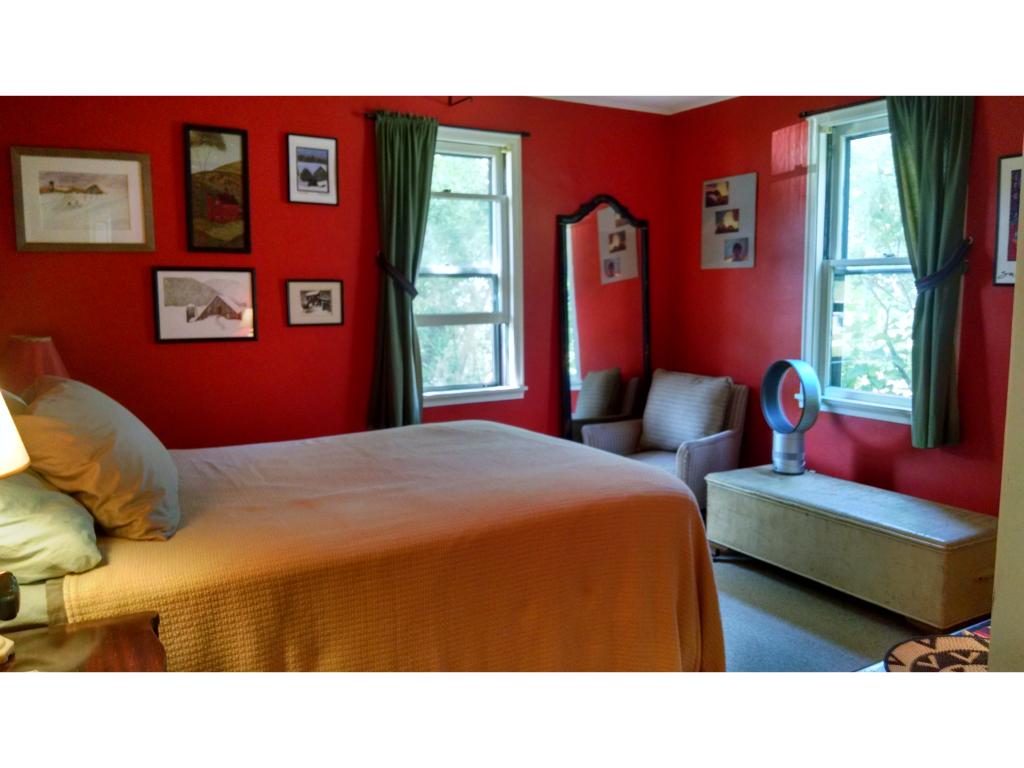210 Woodlawn Road Burlington, VT 05408 - Photo 9 of 27 Gallery Image 9