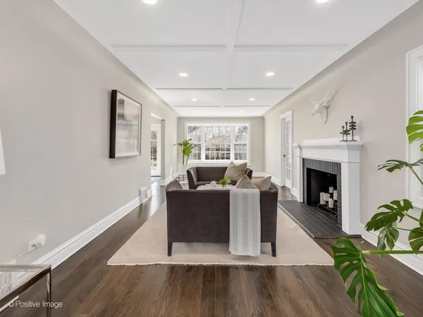 $1,225,000 | 411 West Birchwood Road, Hinsdale, IL 60521