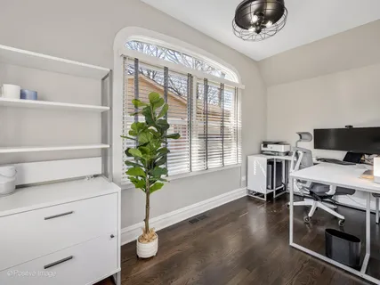 $1,225,000 | 411 West Birchwood Road, Hinsdale, IL 60521