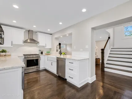 $1,225,000 | 411 West Birchwood Road, Hinsdale, IL 60521