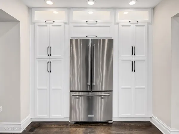 $1,225,000 | 411 West Birchwood Road, Hinsdale, IL 60521