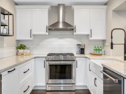 $1,225,000 | 411 West Birchwood Road, Hinsdale, IL 60521