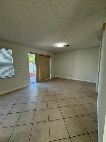 $4,100 | 327 Northwest 159th Avenue, Pembroke Pines, FL 33028
