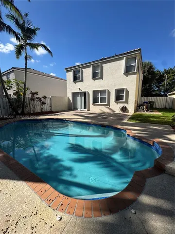 $4,100 | 327 Northwest 159th Avenue, Pembroke Pines, FL 33028