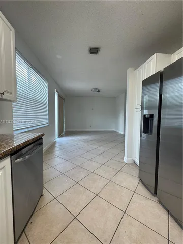 $4,100 | 327 Northwest 159th Avenue, Pembroke Pines, FL 33028