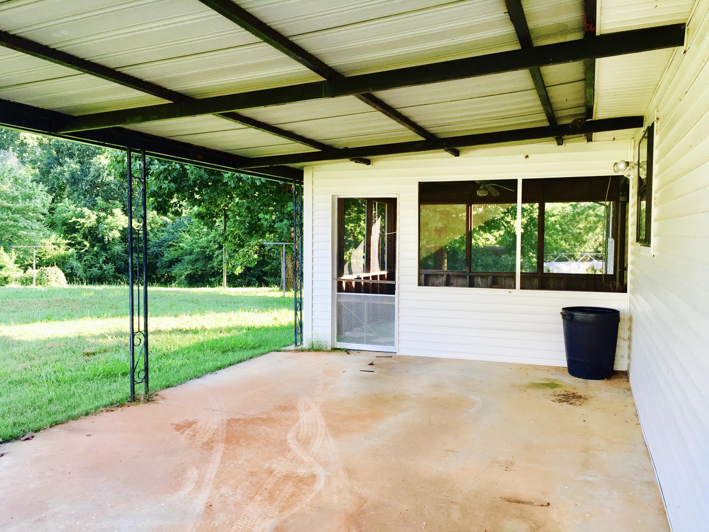 491 Stephens Road Greenback, TN 37742 - Photo 6 of 29 IMG_0433
