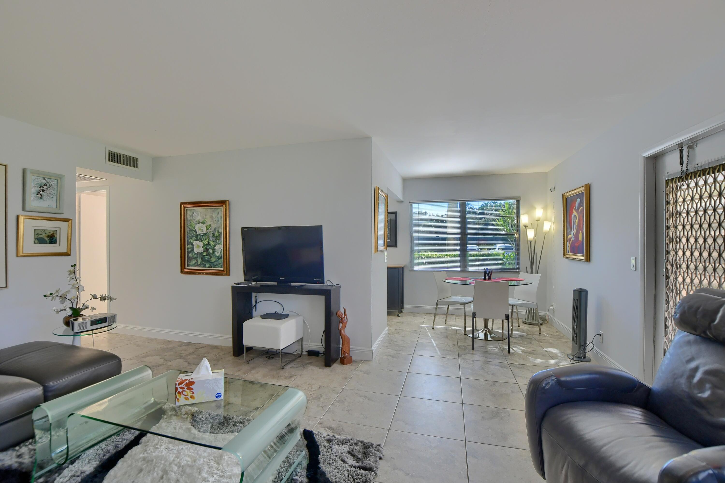 140 Fanshaw D Boca Raton, FL 33434 - Photo 5 of 24 EBF_3308-HDR(5)