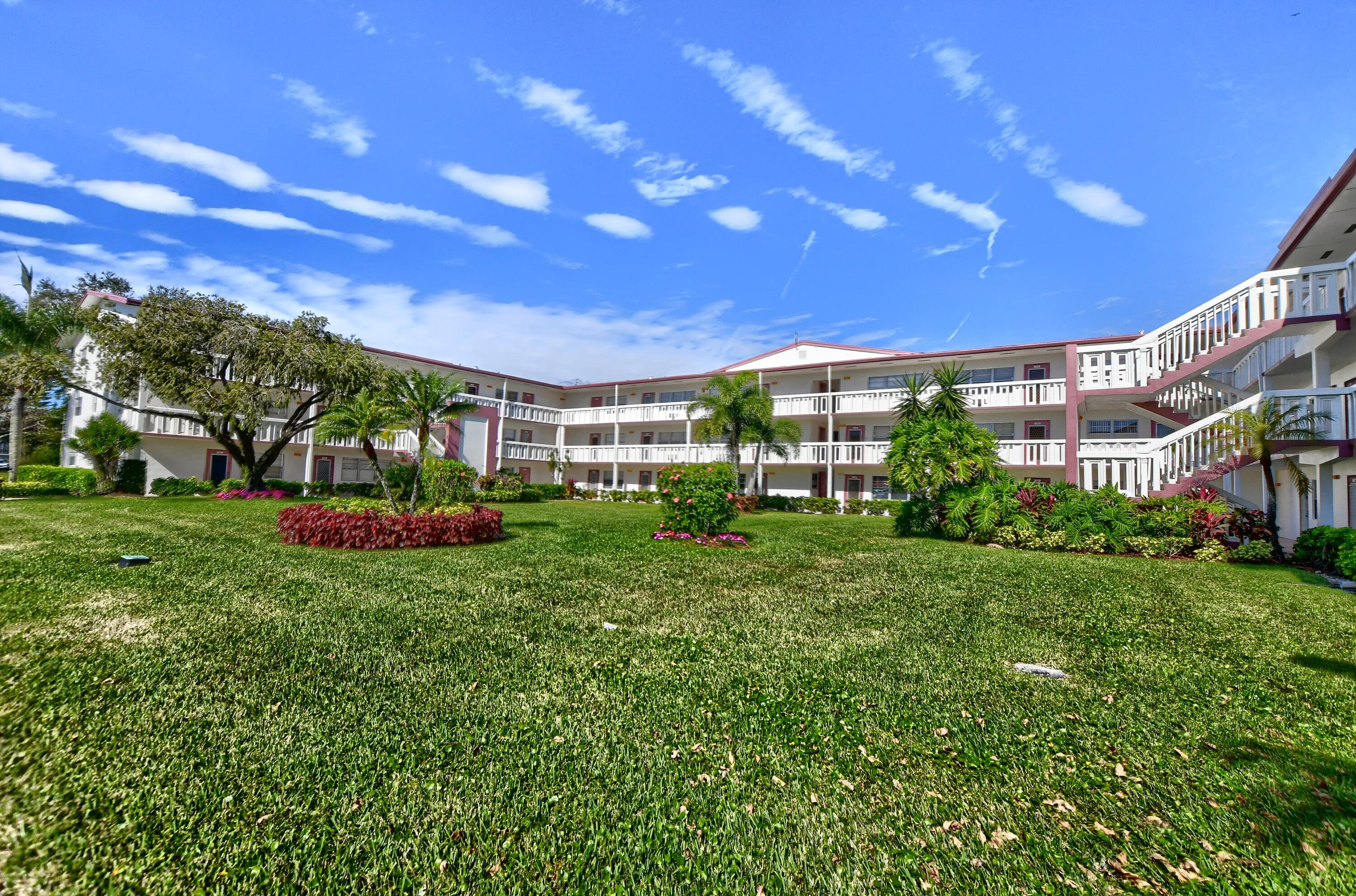 140 Fanshaw D Boca Raton, FL 33434 - Photo 8 of 24 EBF_3288-HDR(5)