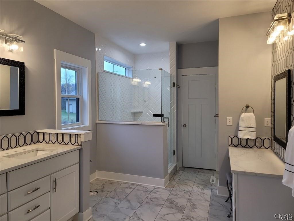 8835 Gaskin Road Clay, NY 13041 - Photo 38 of 48