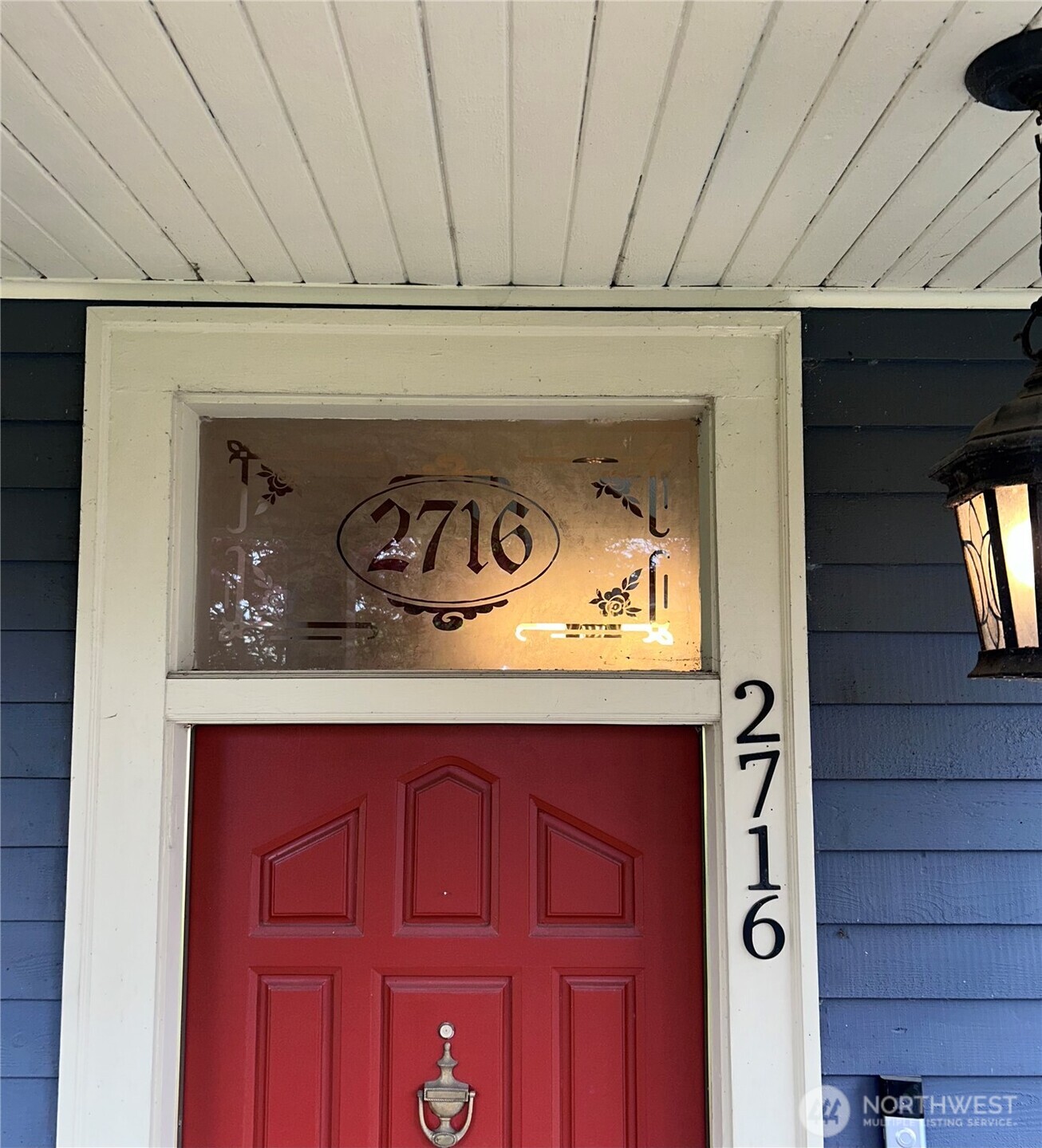 2716 South 14th Street Tacoma, WA 98405 - Photo 4 of 28 a closeup of a door