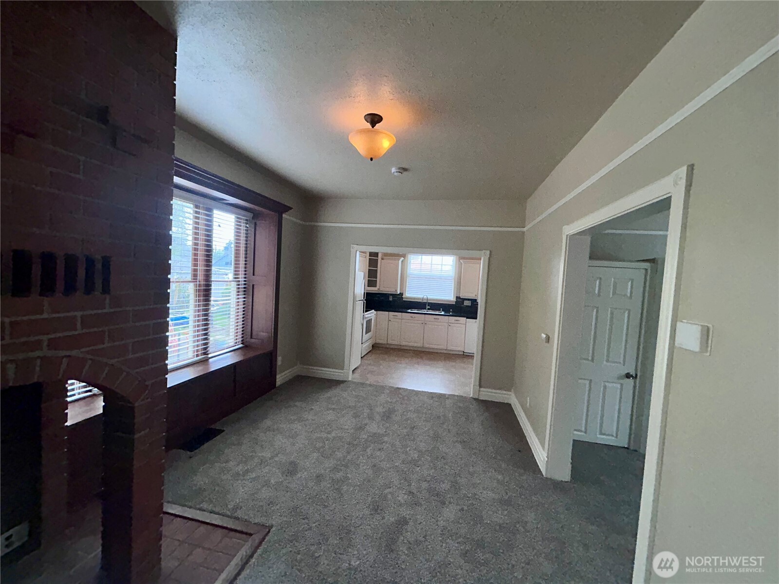 2716 South 14th Street Tacoma, WA 98405 - Photo 10 of 28