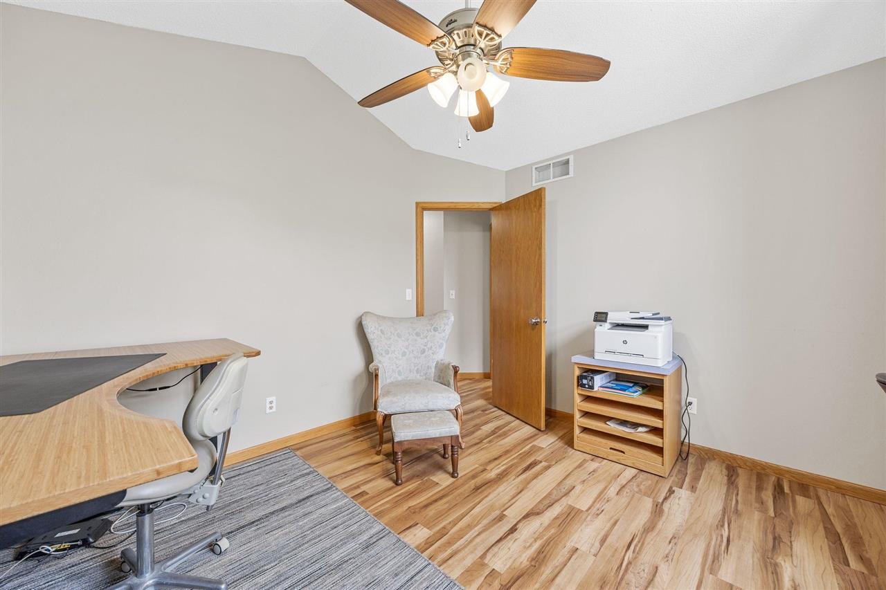2528 Quincy Road Northeast Solon, IA 52333 - Photo 20 of 43 Gallery Image 20