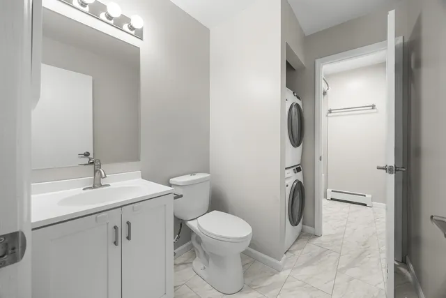 $225,000 | 16 Echo Court, Unit 17, Vernon Hills, IL 60061