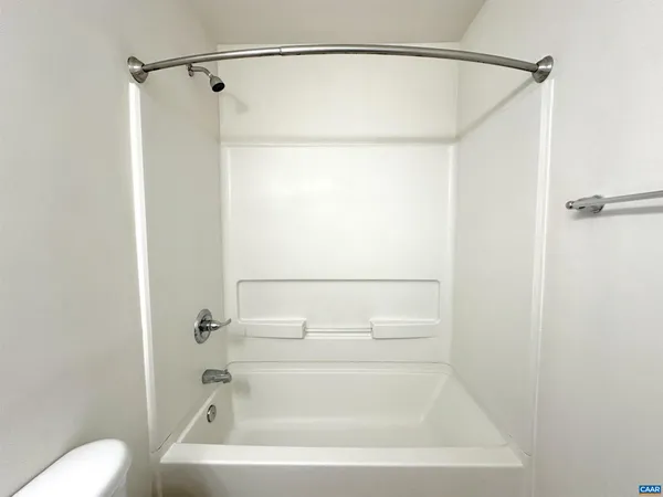 $1,625 | 840 Fountain Court, Unit A, Charlottesville, VA 22901
