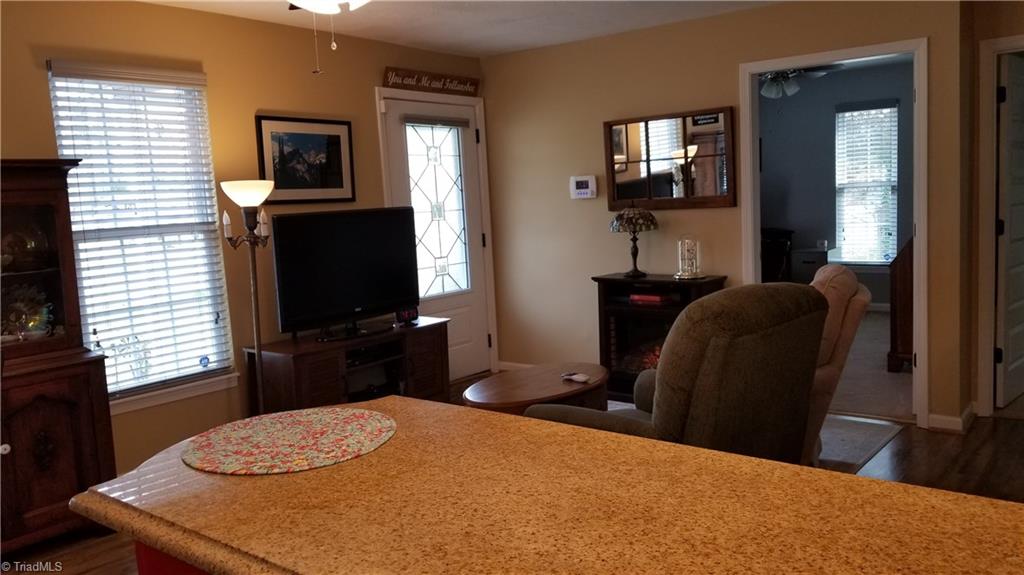 4982 Follansbee Road Winston-Salem, NC 27127 - Photo 4 of 20 Gallery Image 4
