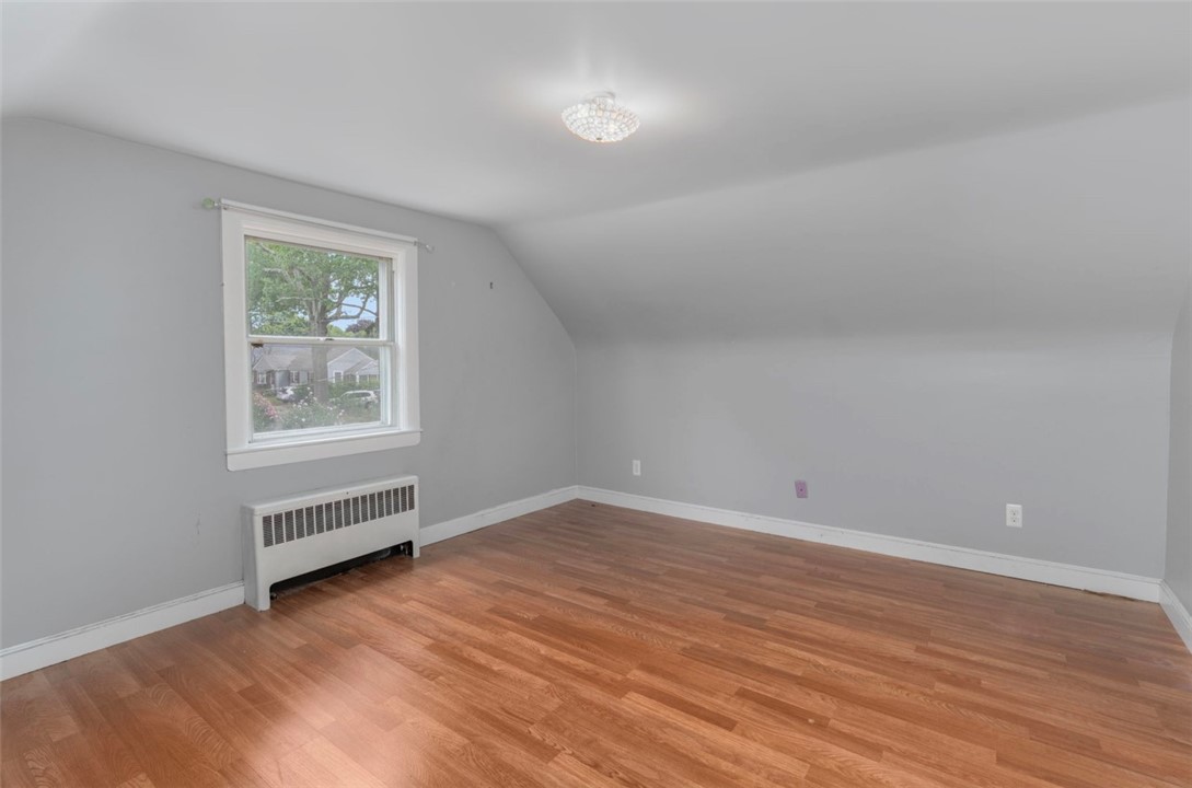 89 Rome Avenue Providence, RI 02908 - Photo 19 of 30 Gallery Image 19