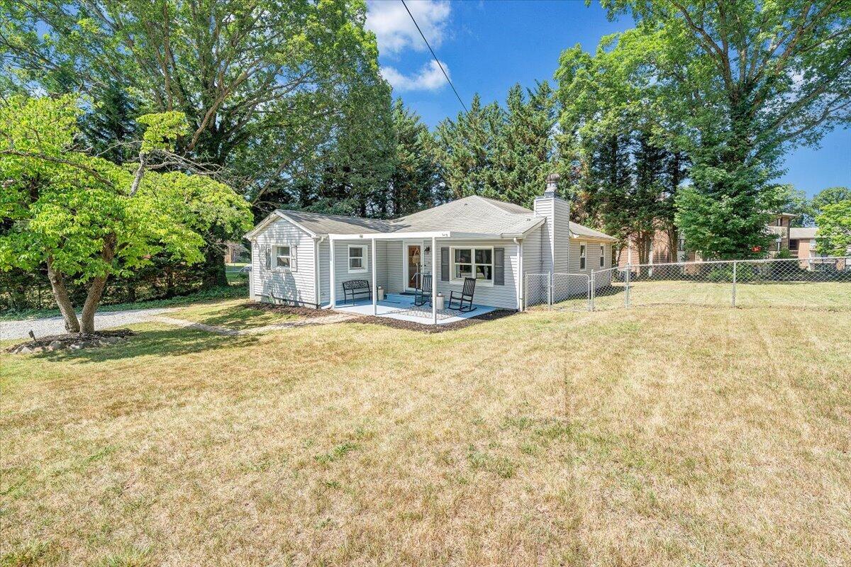 105 Barnett Road Salem, VA 24153 - Photo 41 of 44 41-MIB02637
