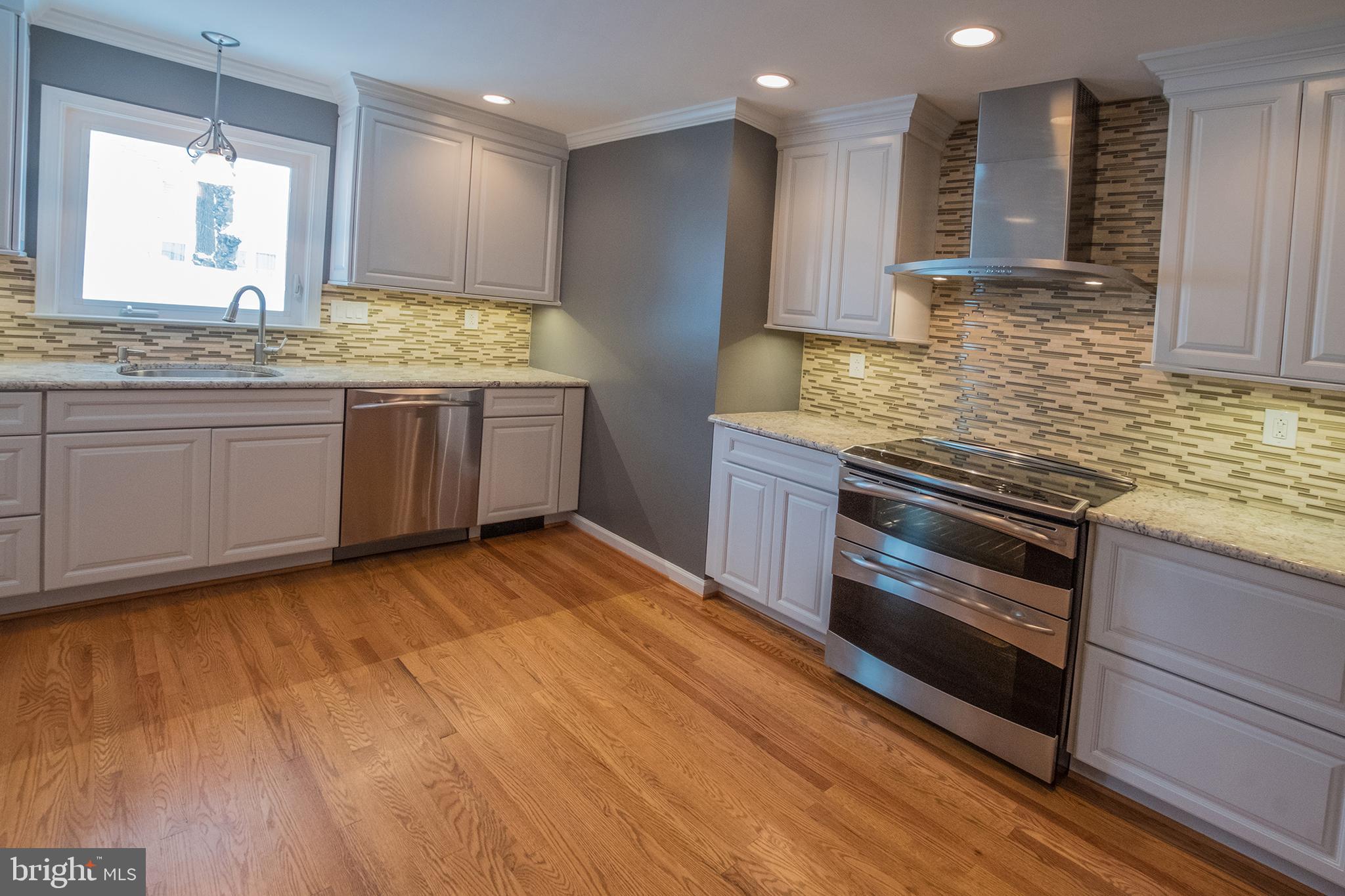 2100 Weir Road Aston, PA 19014 - Photo 4 of 17 Kitchen