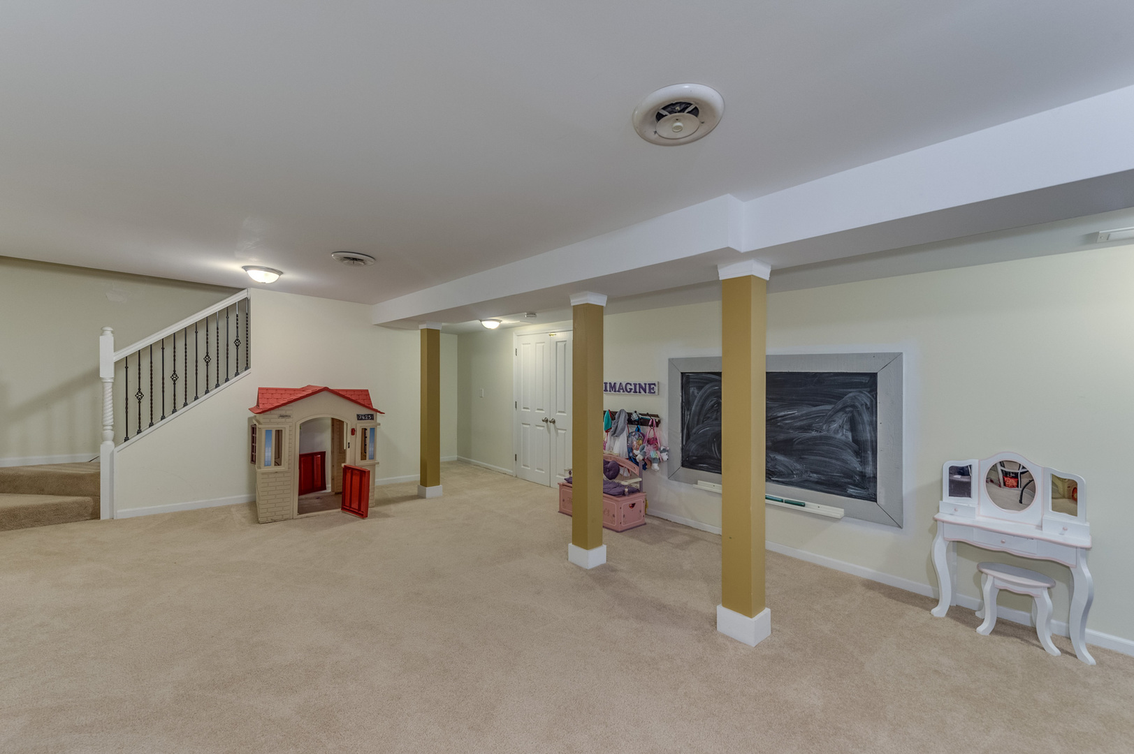 42W285 Foxfield Drive St. Charles, IL 60175 - Photo 22 of 32