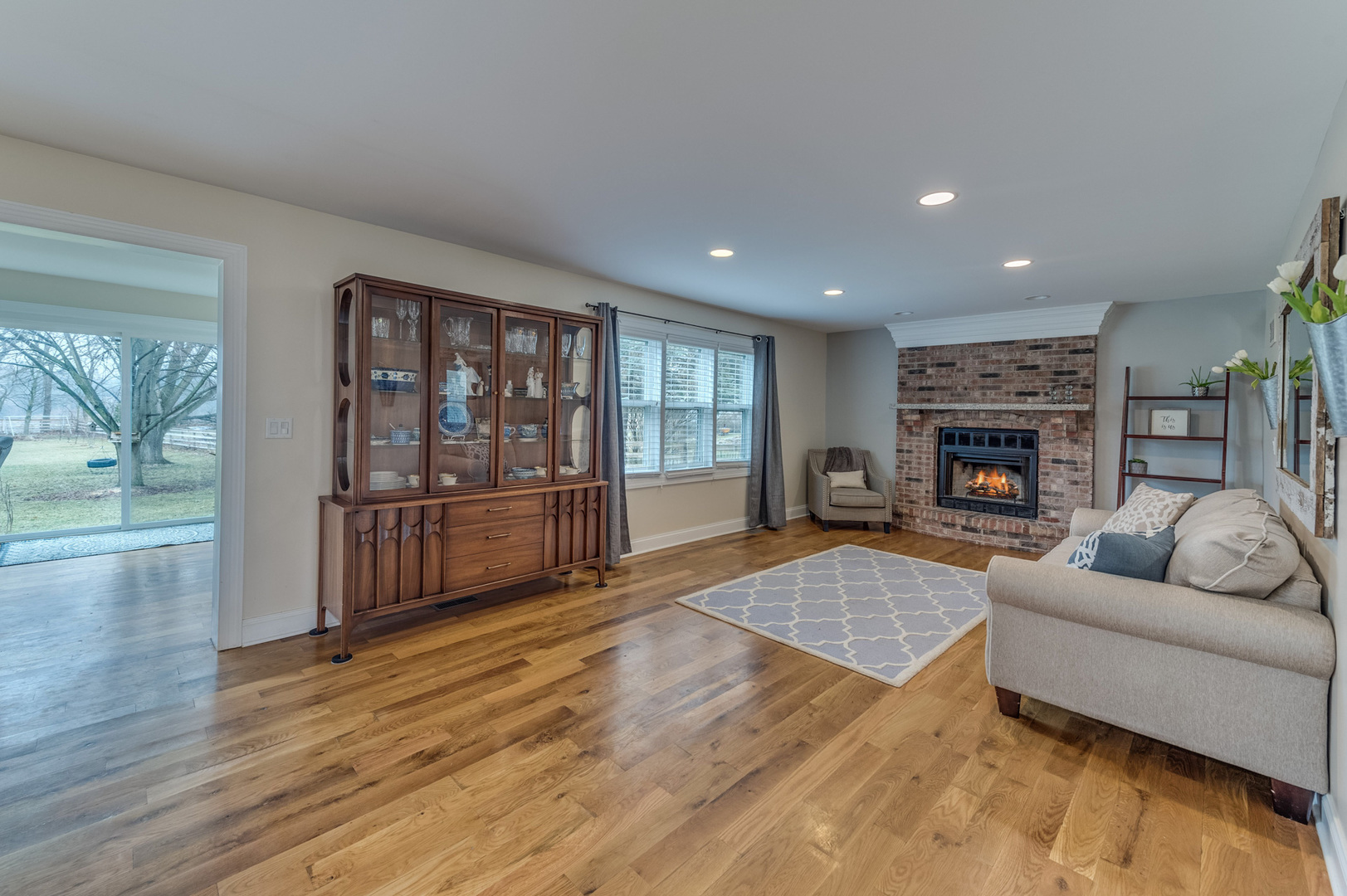 42W285 Foxfield Drive St. Charles, IL 60175 - Photo 5 of 32