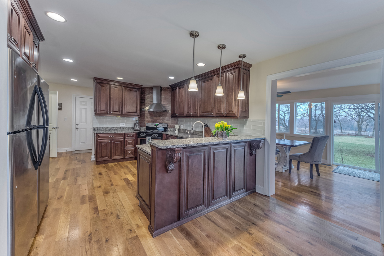 42W285 Foxfield Drive St. Charles, IL 60175 - Photo 7 of 32