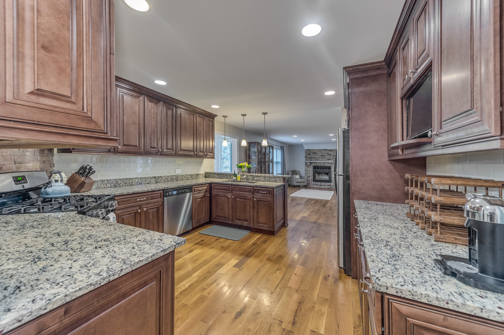 42W285 Foxfield Drive St. Charles, IL 60175 - Photo 10 of 32