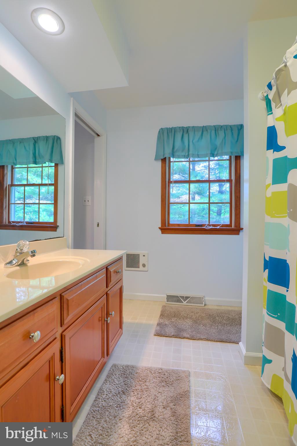 211 Evans Road Lititz, PA 17543 - Photo 24 of 37