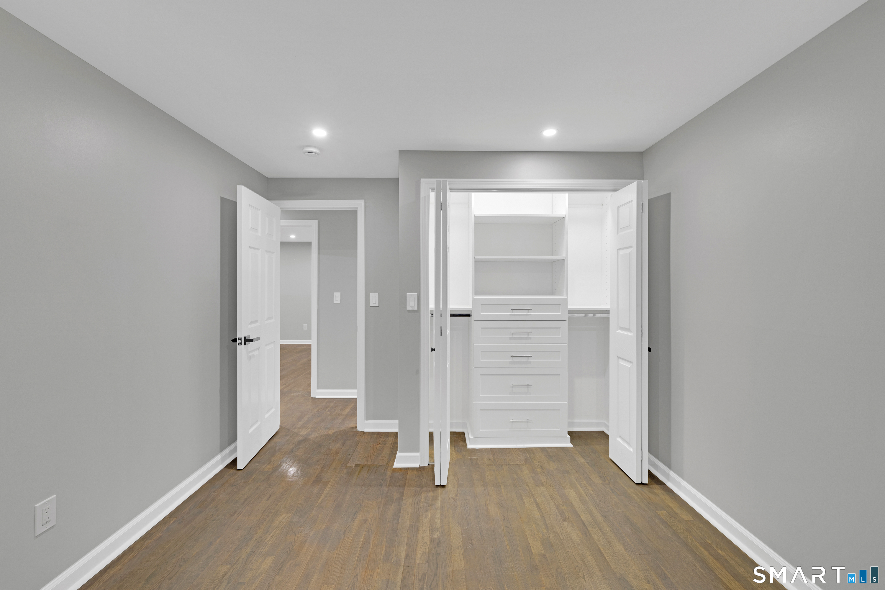 108 Riverside Road Newtown, CT 06482 - Photo 13 of 34