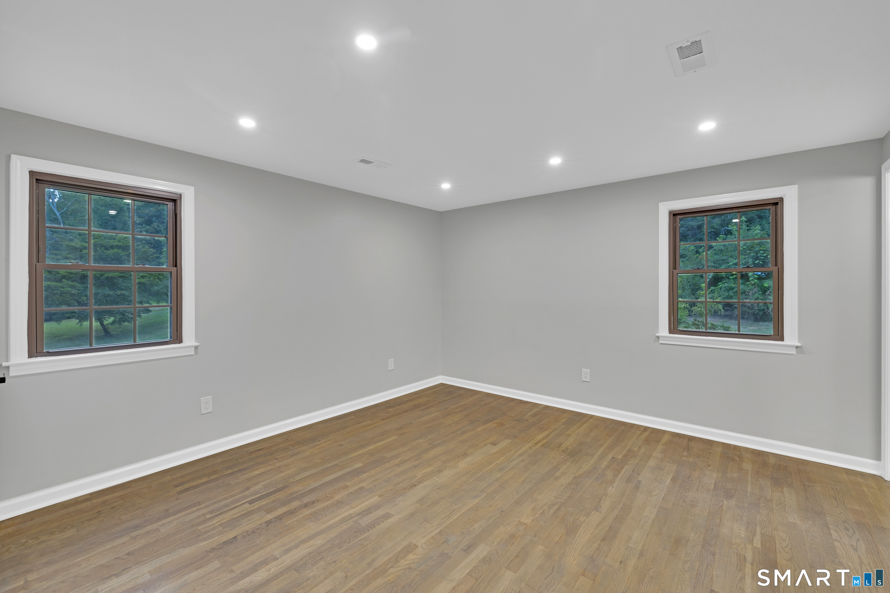 108 Riverside Road Newtown, CT 06482 - Photo 16 of 34