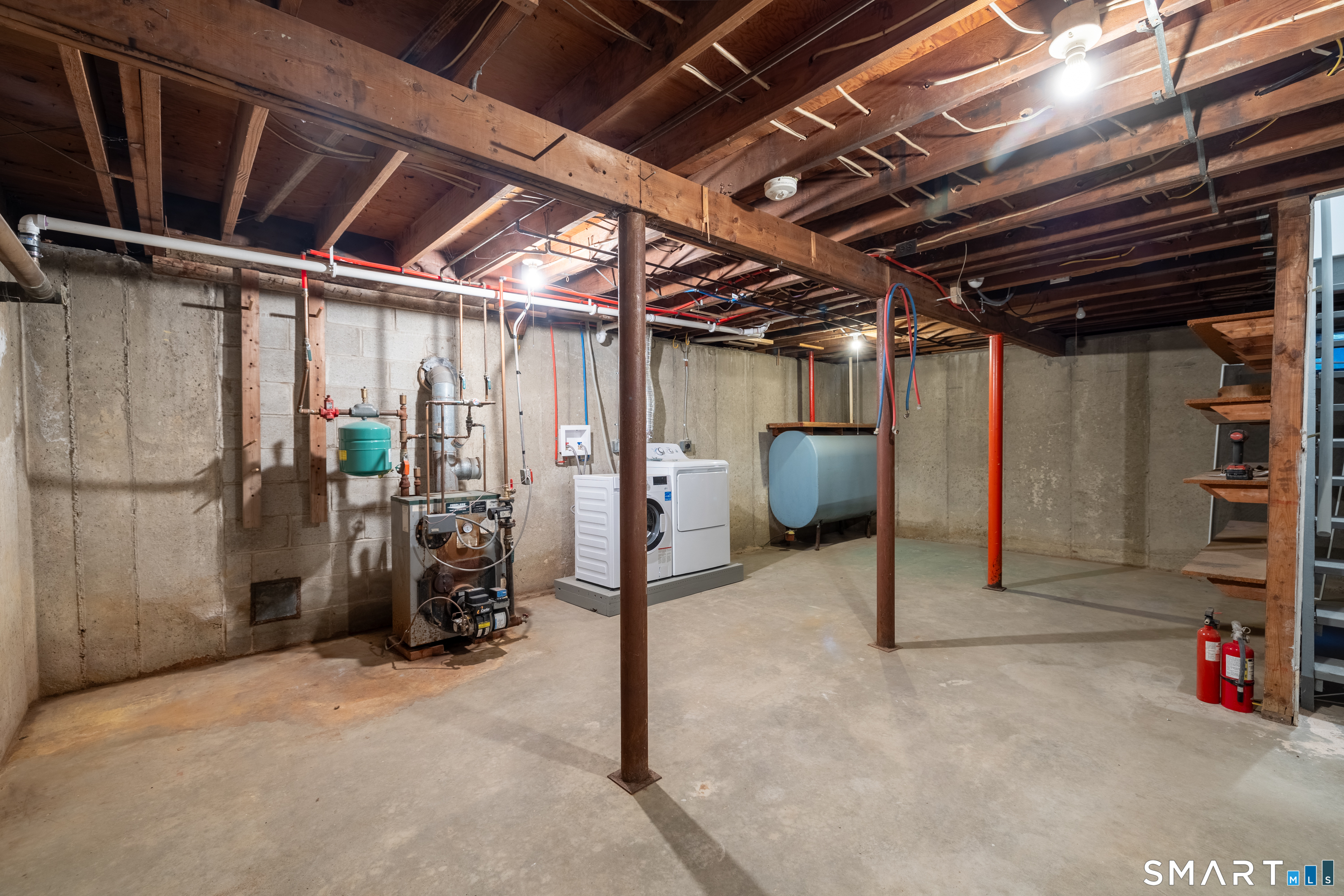 108 Riverside Road Newtown, CT 06482 - Photo 26 of 34