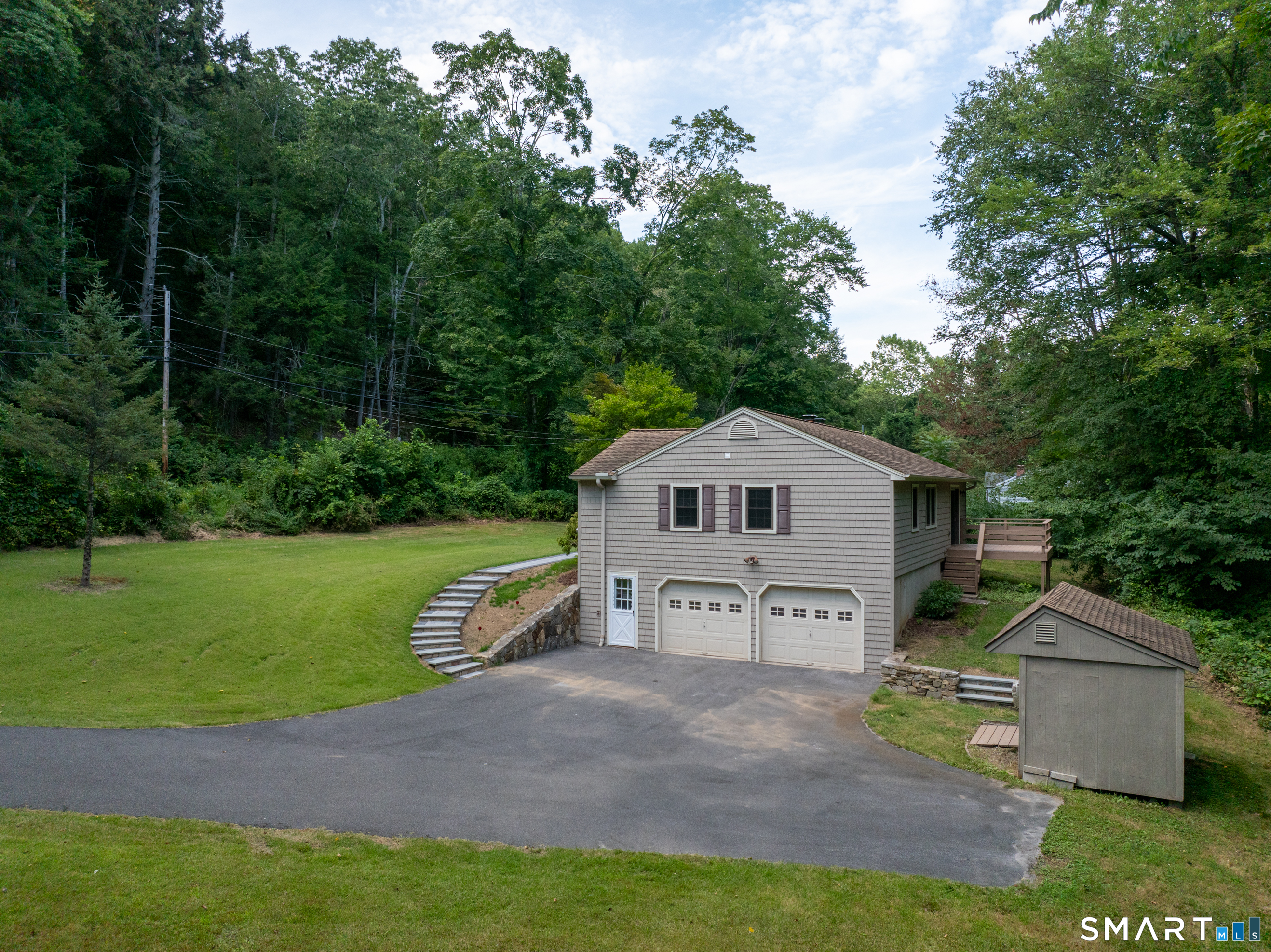 108 Riverside Road Newtown, CT 06482 - Photo 31 of 34