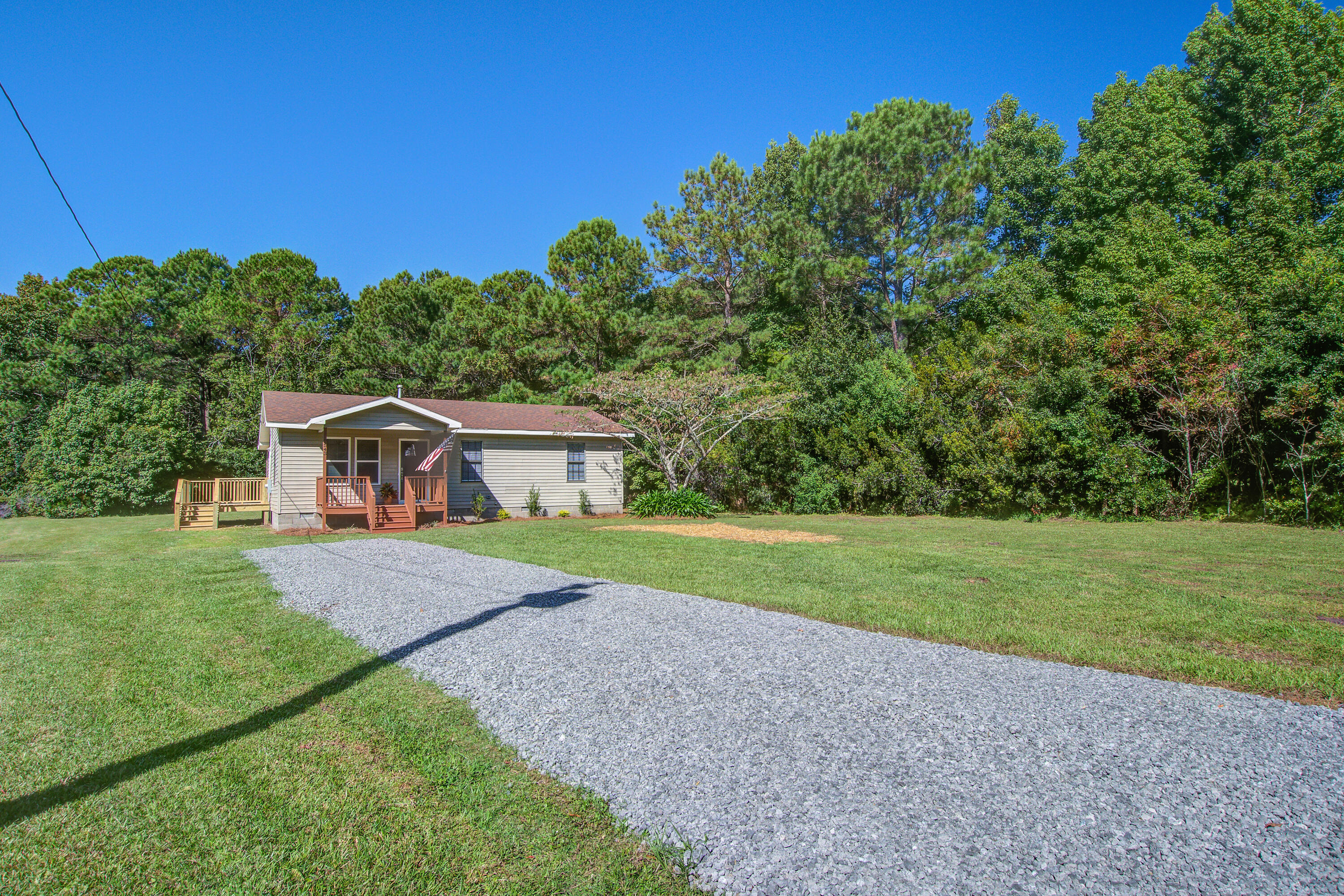 2543 Gibbs Road Johns Island, SC 29455 - Photo 2 of 28 2543 (2)
