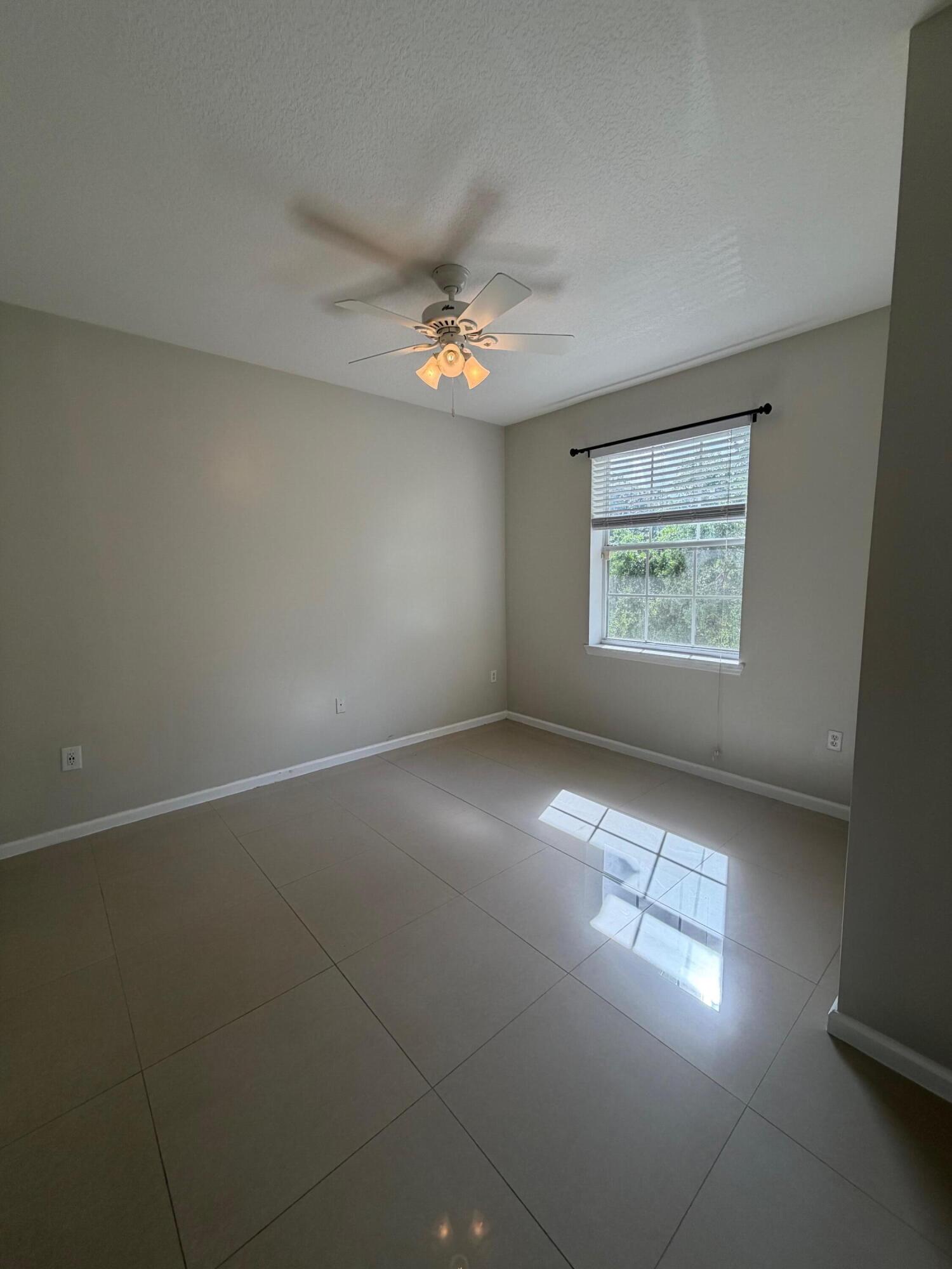 175 Galicia Way, Unit 209 Jupiter, FL 33458 - Photo 5 of 11 IMG_0544