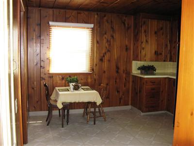 314 Del Norte Road Ojai, CA 93023 - Photo 4 of 8 Breakfast area in the kitchen