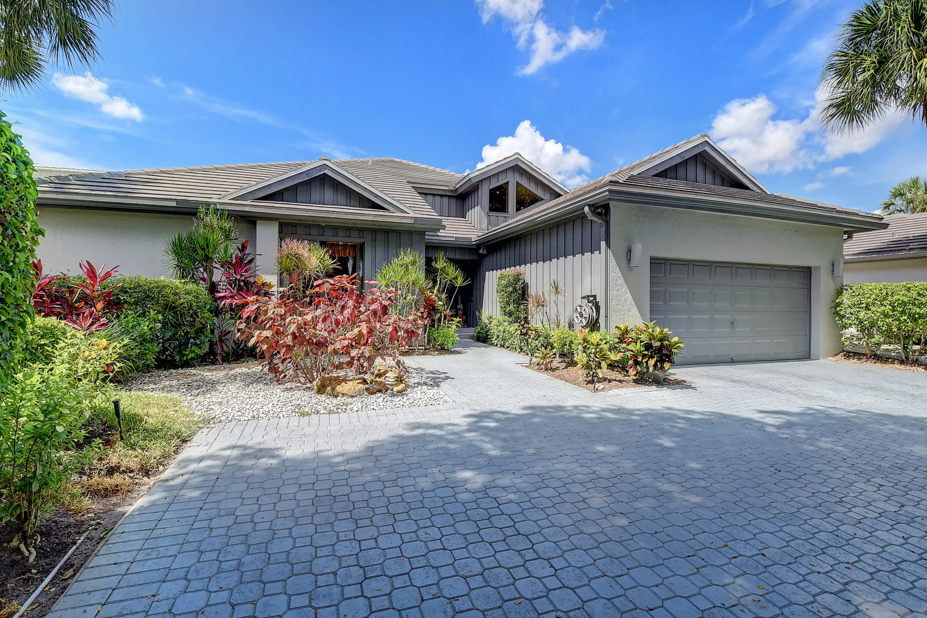 7544 Rexford Road Boca Raton, FL 33434 - Photo 2 of 105 2 (2)