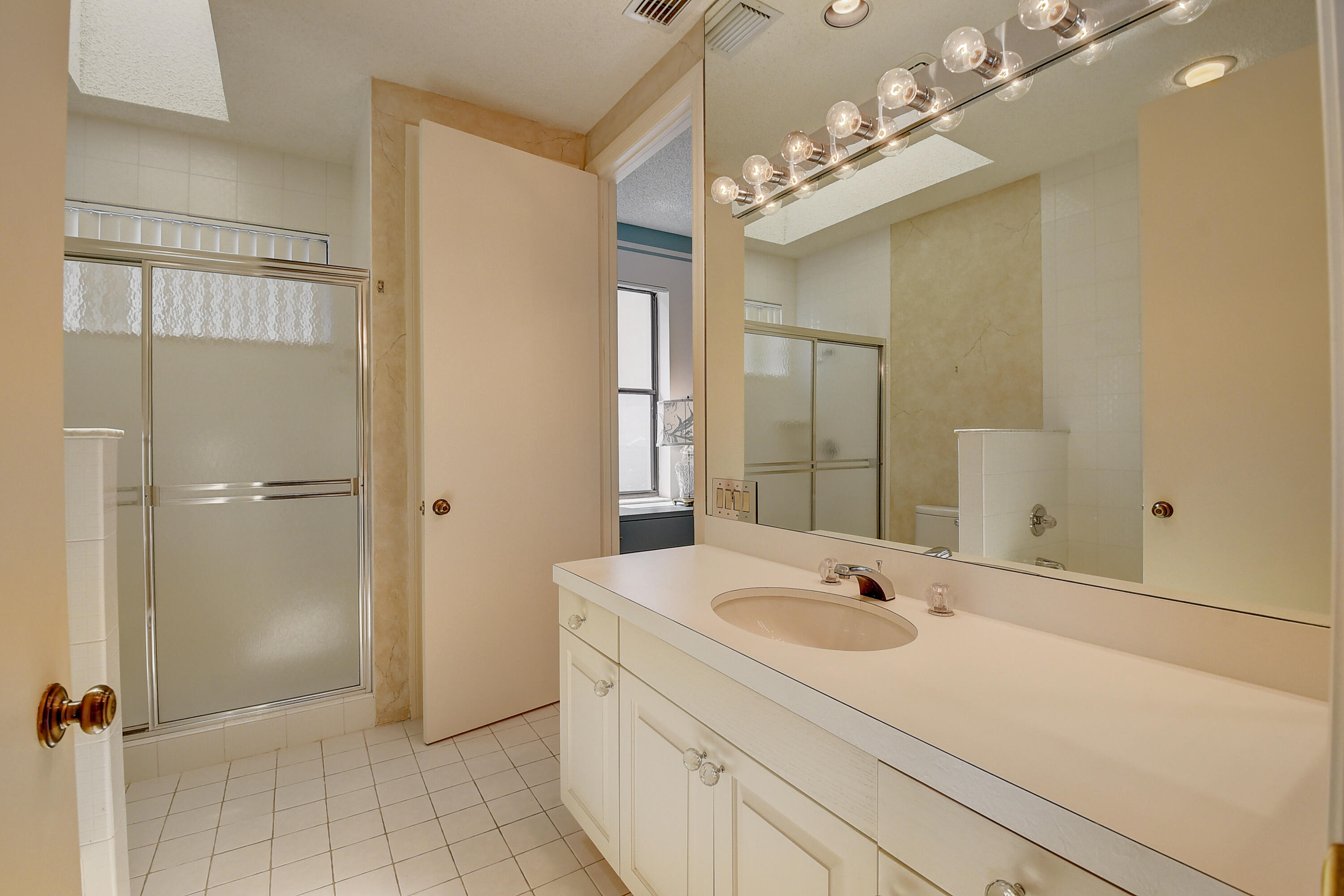7544 Rexford Road Boca Raton, FL 33434 - Photo 26 of 105 2 (26)