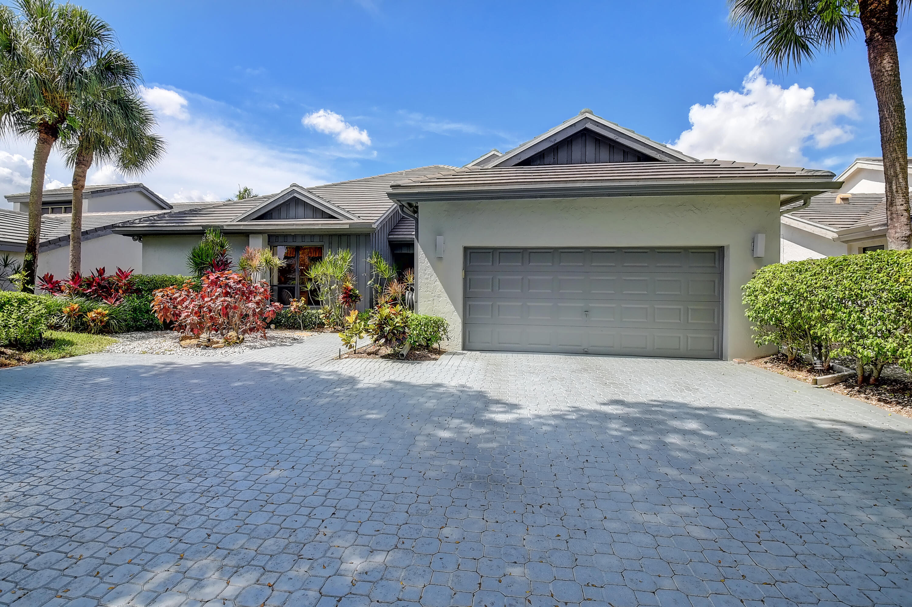 7544 Rexford Road Boca Raton, FL 33434 - Photo 3 of 105 2 (3)